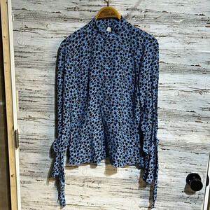 H&M open back high neck floral blouse  size 6